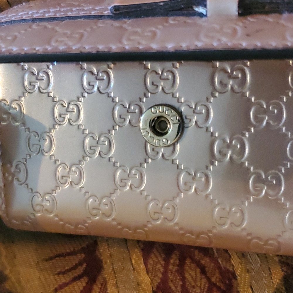 Gucci rare never used boxed bagged tagged gorgeous gold leather ✨️ boxed code ♥️ - Picture 6 of 13